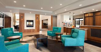 Homewood Suites By Hilton Syracuse - Carrier Circle - East Syracuse - Recepción