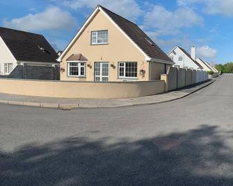 39 woodview - Listowel - Building