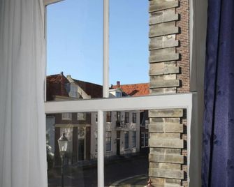 Het Wapen Van Enkhuizen - Enkhuizen - Balkon