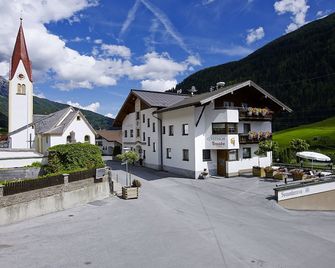 Hotel Traube - Pettneu Am Arlberg - Clădire
