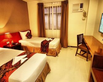 Big Daddy Hotel and Convention Center - Butuan - Bedroom