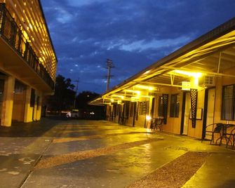 Bourbong Street Motel - Bundaberg