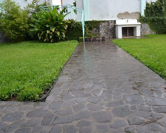 Comfort Hotel Ltd - Ruhengeri - Vista del exterior