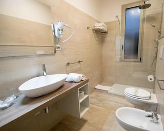 Hotel Perlage Florence - Scandicci - Badkamer