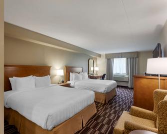 Best Western Plus Orillia Hotel - Оріллія - Спальня