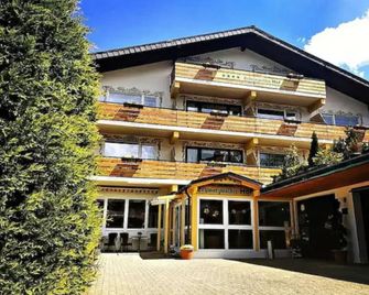 Ferienhotel Schwarzwälder Hof - Feldberg - Bina