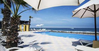 泛美酒店 - 阿里卡 - 阿利加 - 阿里卡 - 游泳池