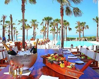 Premium location - 500 m to beach - Madrid - Restaurante