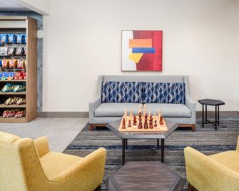 Holiday Inn Express Kearney By IHG - Kearney - Lounge