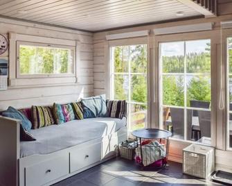 Holiday Home Lekojärven herra by Interhome - Äänekoski - Sala de estar