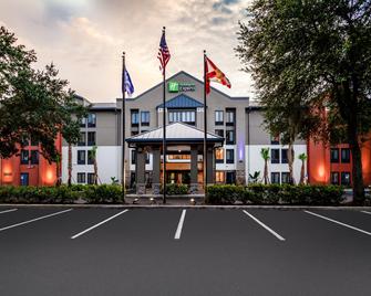 Holiday Inn Express Tampa-Brandon - Brandon - Gebäude