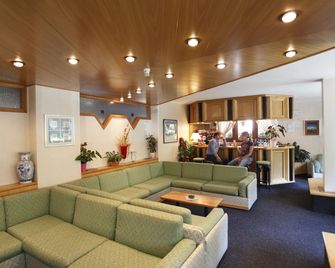 Hotel Alpina - Madonna di Campiglio - Lounge