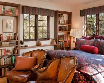Old Monterey Inn - Monterey - Living room