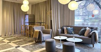 2Home Hotel Apartments - Solna - Sala de estar