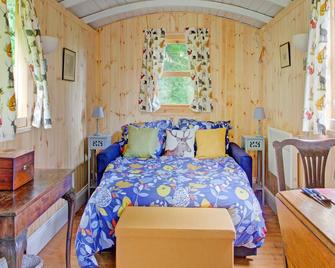 Shepherds Hut near Exmoor National Park - Taunton - Bedroom