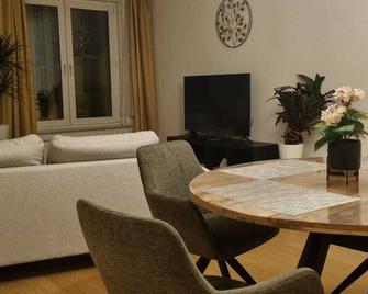 COSY FLAT 3bedrooms and balcony close to Antwerp center - Anvers