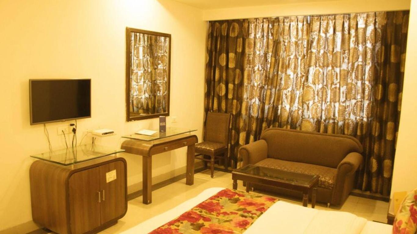 Fabhotel Aaykay Model Town