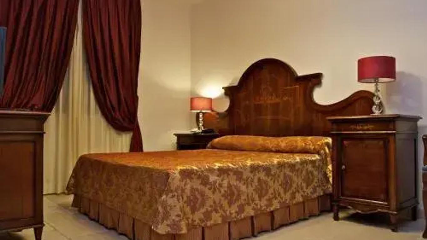 Vico Regio Hotel
