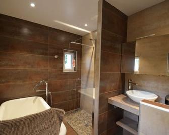 Family house in the heart of the Cantal - Saint-Flour - Bathroom