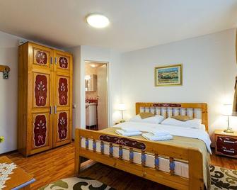 Casa Rasnoveana - Rasnov - Habitación
