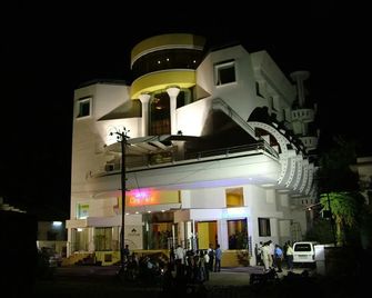 Hotel City Park, Solapur - Solāpur - Edificio
