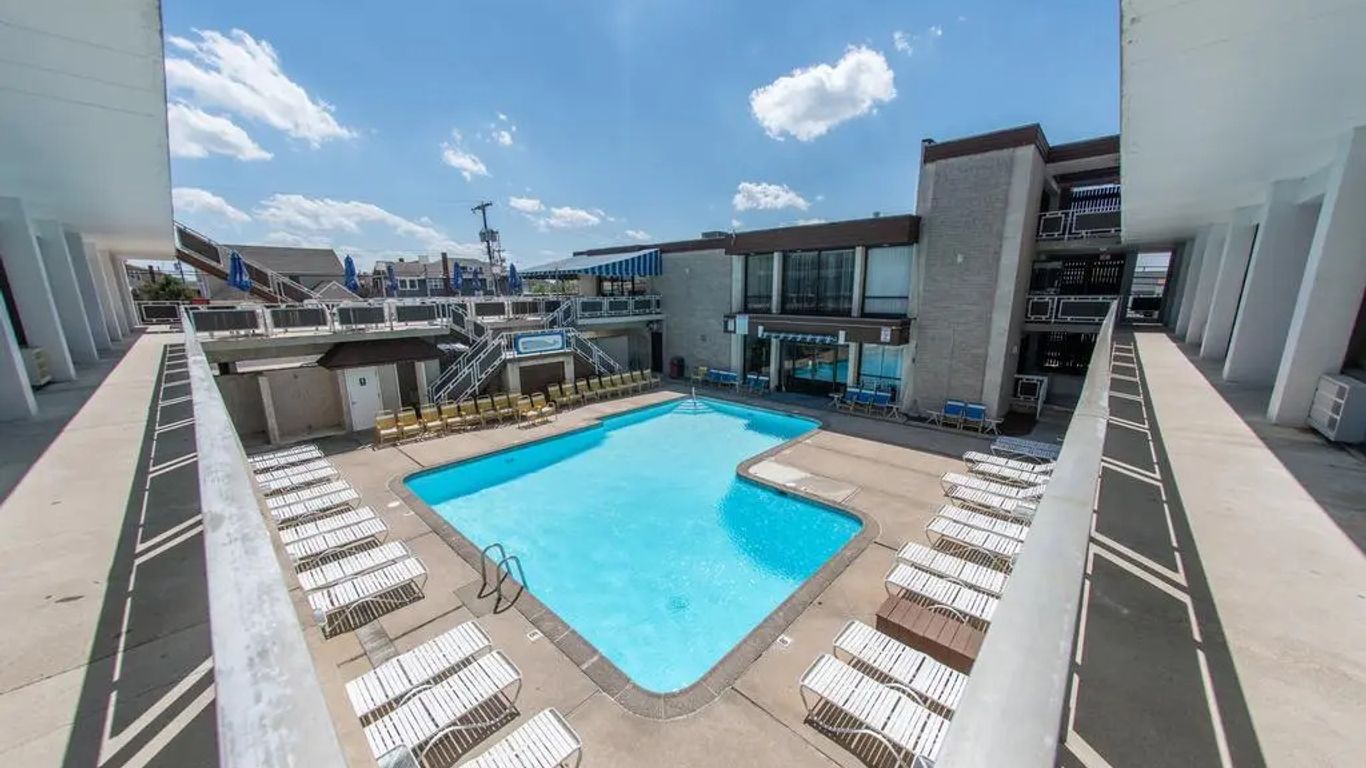 Windjammer Motor Inn