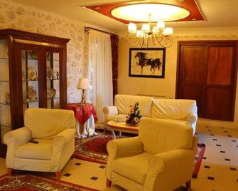 Agriturismo Monticelli - Mussomeli - Sala de estar