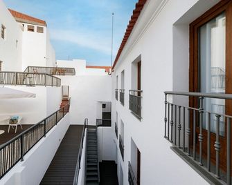 Porta da Arrábida Suites - Palmela - Balcone