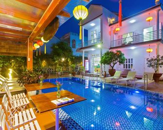 Hoi An Life Villa - Hội An - Pool