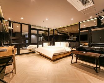 Ulsan Hogye The Best - Ulsan - Habitación