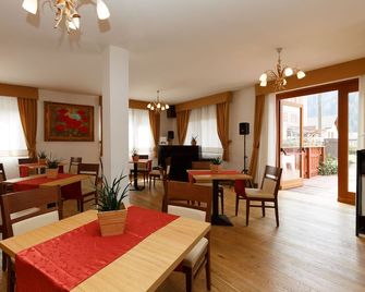 Olympic Regina Hotel - Pinzolo - Eetruimte