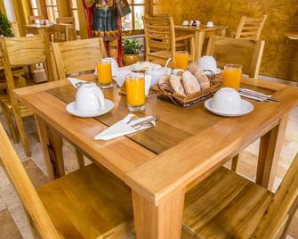 Hotel Suiza Peruana - Уарас - Ресторан