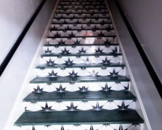 Private Room #3 - Seneca - Schodiště