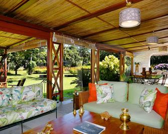 Villa La Cocoteraie, 400 Sqm, Close To The Beach, In A Beautiful Garden - Le Morne - Salon