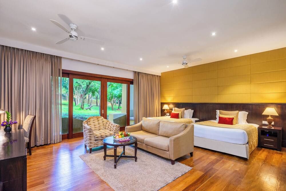 أمايا ليك دامبولا