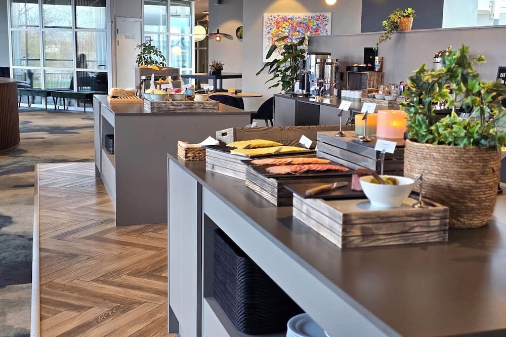 First Hotel Jönköping thumbnail 3