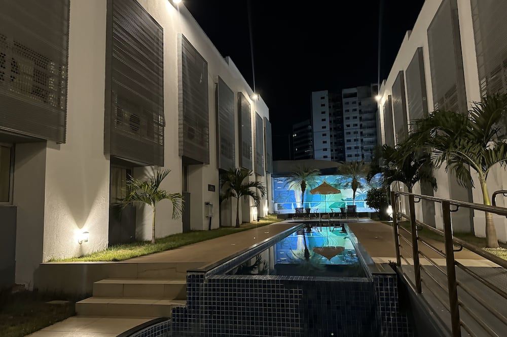 Formula Arrey Hotel - טרסינה - בריכה