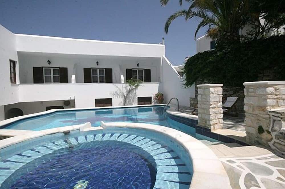 أتلانتيس هوتل - ناوسا - حوض السباحة