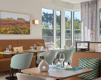 كواليتي سويتس كويبيرون - كيبيرون - مطعم