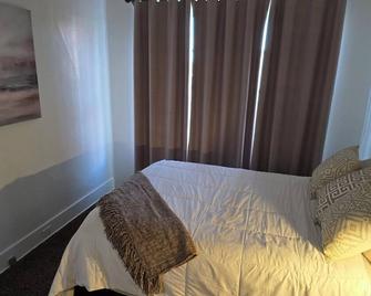 Historic1-bedroom apartment with WiFi, AC, in peaceful downtown Malta - Malta - Habitación