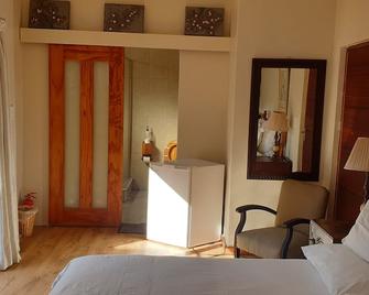 The Sleeping Bao B&B - Pietermaritzburg - Bedroom
