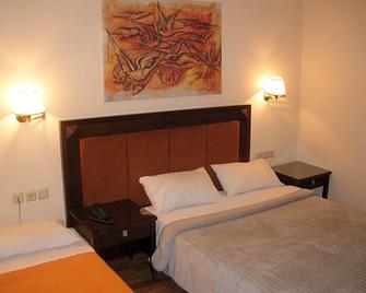 Pelias Hotel - Portaria - Soverom