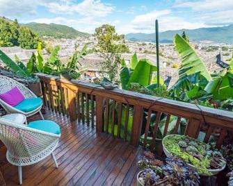 Reading Is Boutique Inn - Lijiang - Balcony