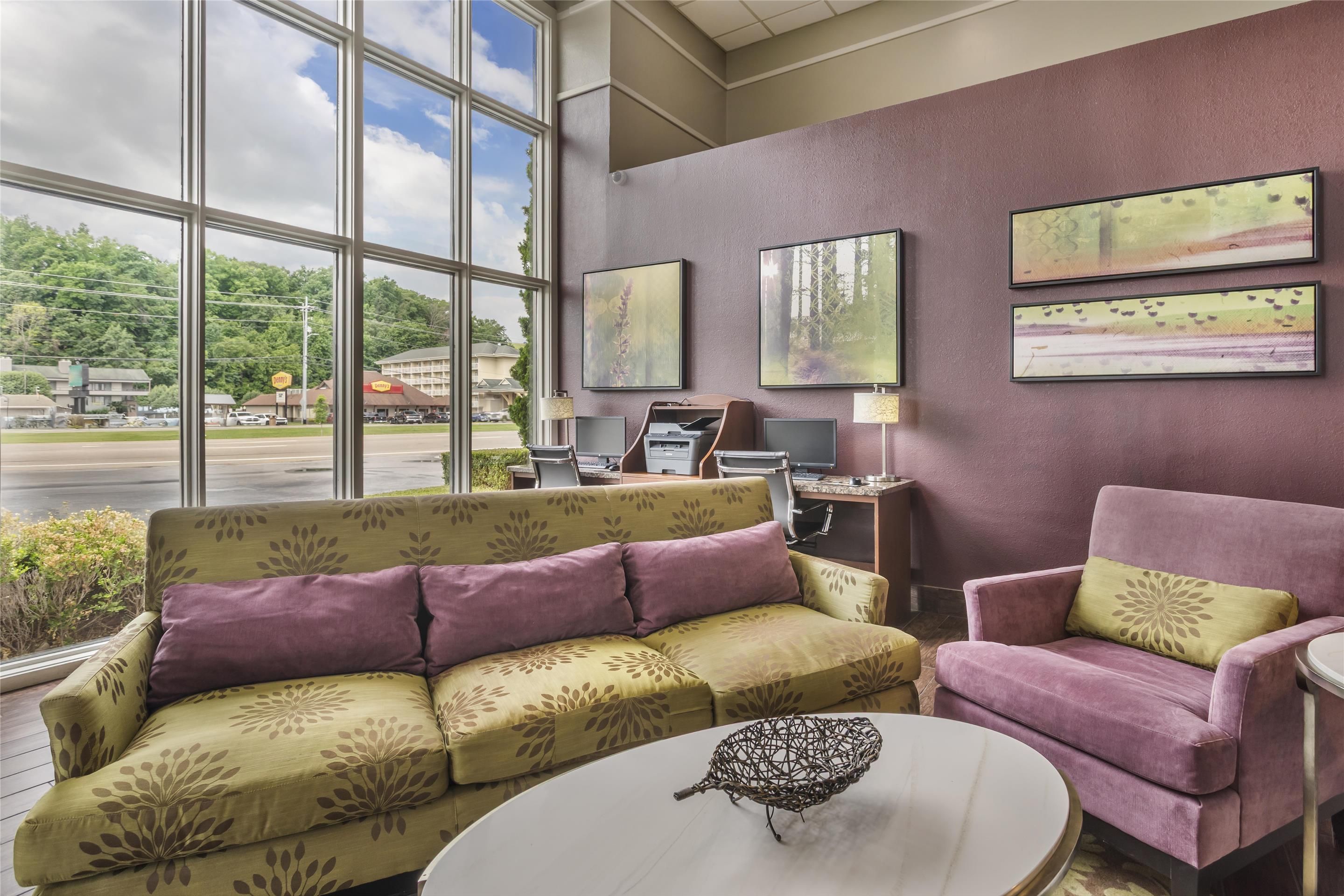 Best Western Plaza Inn - פיג'ון פורג' - טרקלין