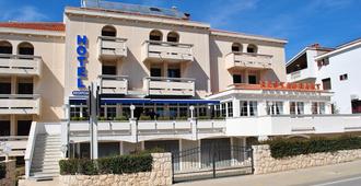 Hotel Mediteran - Zadar - Toà nhà
