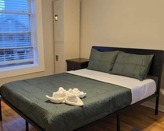 Grand House - Chicago