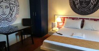 Icon Hotel Macapagal - Pasay - Bedroom