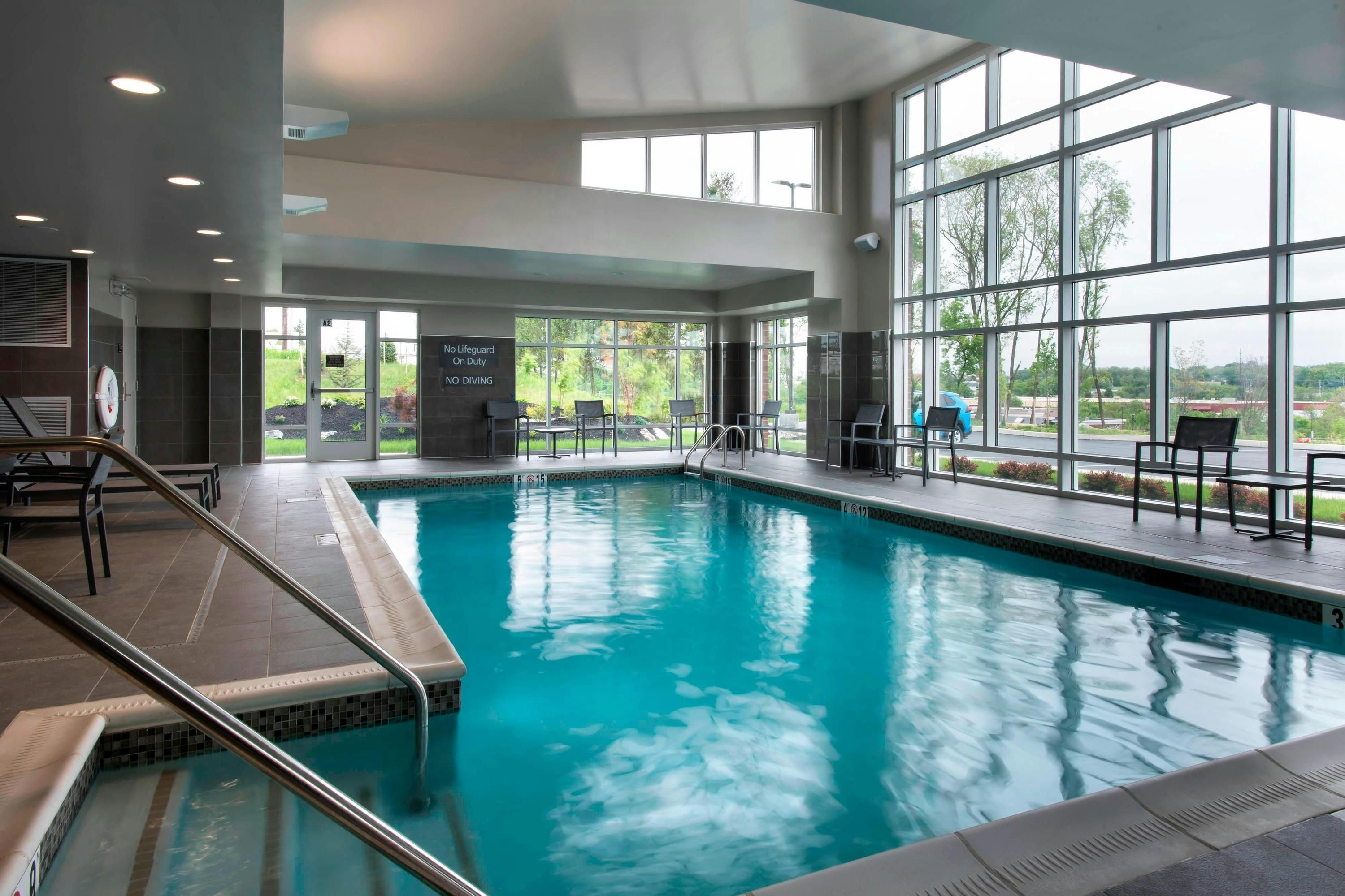 Residence Inn by Marriott Lancaster - לנקסטר - בריכה