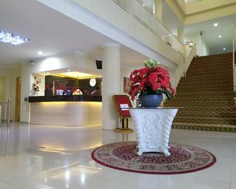 Rangkayobasa Hotel Padang Panjang - Padang Panjang Barat - Recepción