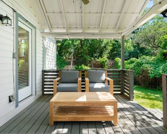 Chic Studio | Walkable to SoCo! - أوستن - شرفة مرصوفة